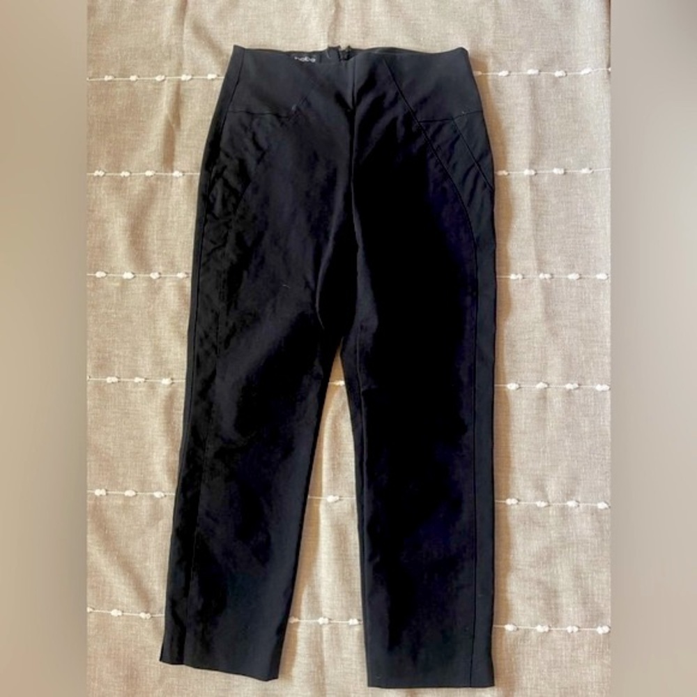 Bebe Classic Slim Back-Zip Front Slant Pockets Pants